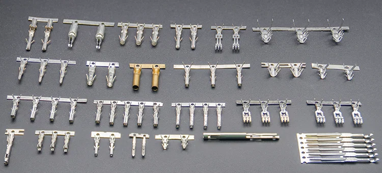 Pcb Lehim Terminal Konnektörü, Pirinç Erkek Terminal Konnektörü, Oem Hassas Damgalama Terminal Konnektörü 