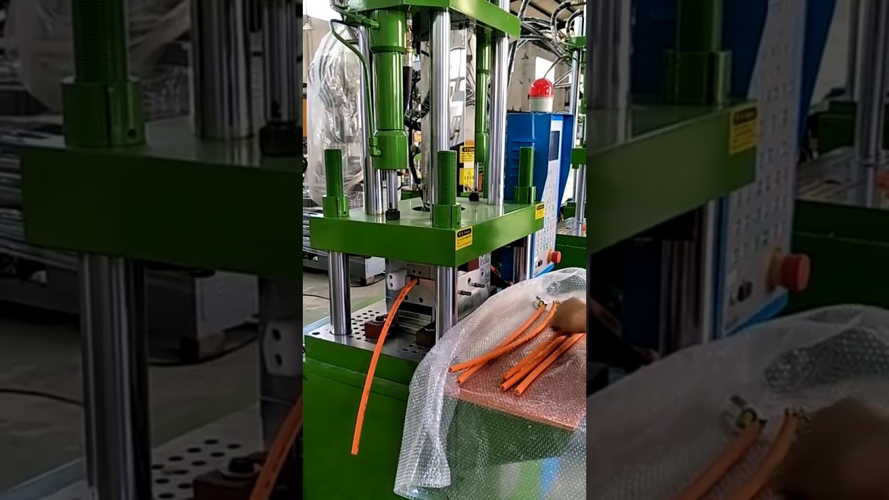 Au Standardı 3 Düz Pin PVC Plastik Enjeksiyon Makinesi 450ST - Yüksek Verimli Fiş Üretimi