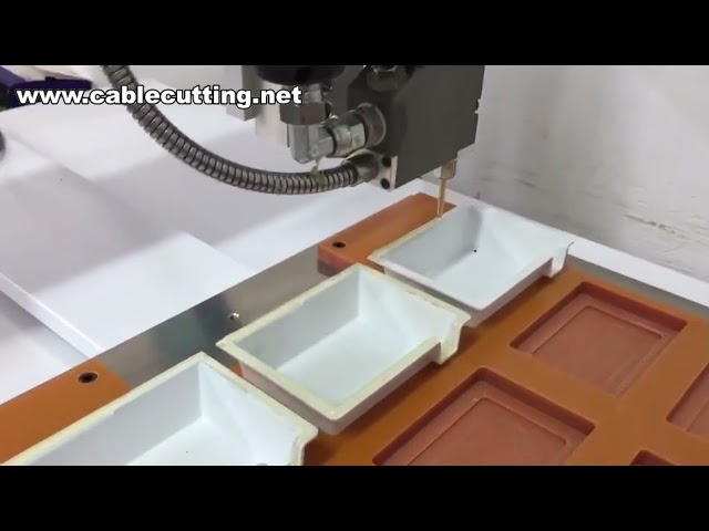 Üç Eksenli Otomatik Sıcak Tutkal Dağıtım Robotu | Fabrika Çıkışı Yüksek Kaliteli