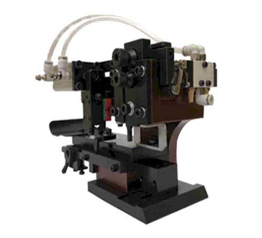 Geniş Terminaller için Pnömatik Enine Kalıp - Terminal Sıkma Aplikatörü
