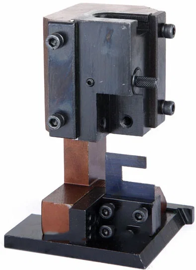 Radyal Terminal Sıkma Kalıbı